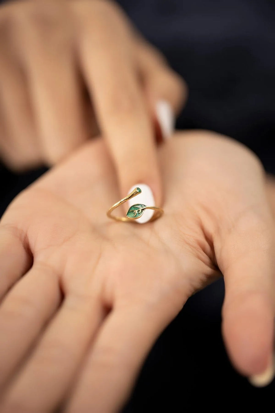Leaf Model Emerald Stone Gold Plated Silver Italian Ring